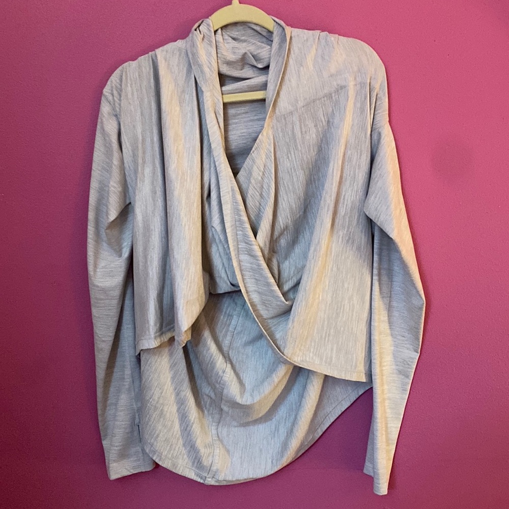 zyia cream yoga shawl